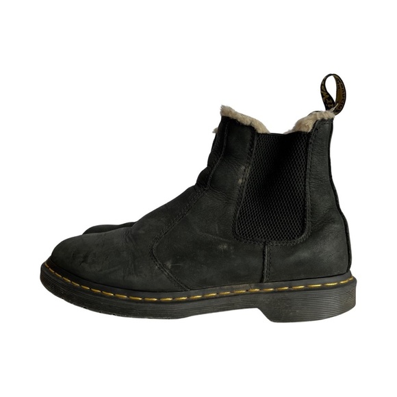 Dr. Martens 2976 Leonore black leather Chelsea boots fur lining size 10 - Picture 1 of 7